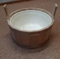 Таз 20л с пластиковой вставкой (ольха), 212F Банный Эксперт таз 20л с пластиковой вставкой (ольха), 212f банный эксперт